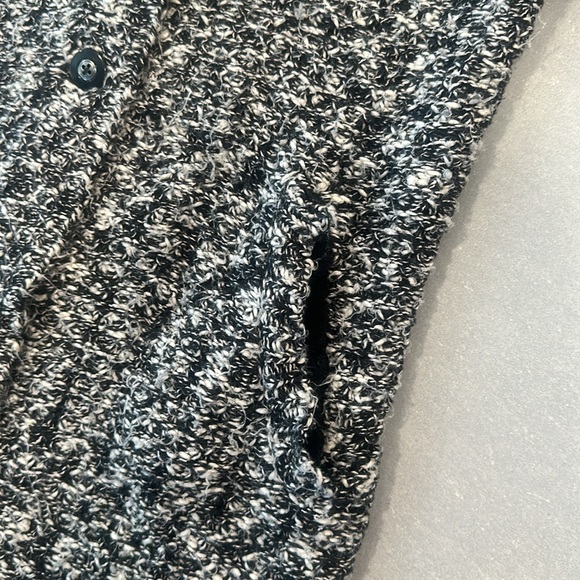 Lucky Brand knit sweater 🍀 - Picture 7 of 8